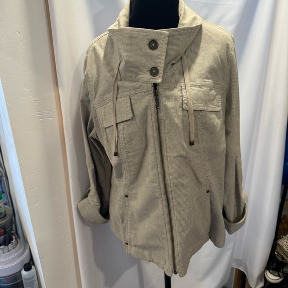 Coldwater Creek Jackets & Blazers - Cold water Creek Women’s Beige Pinstriped Zippered Jacket Size 14